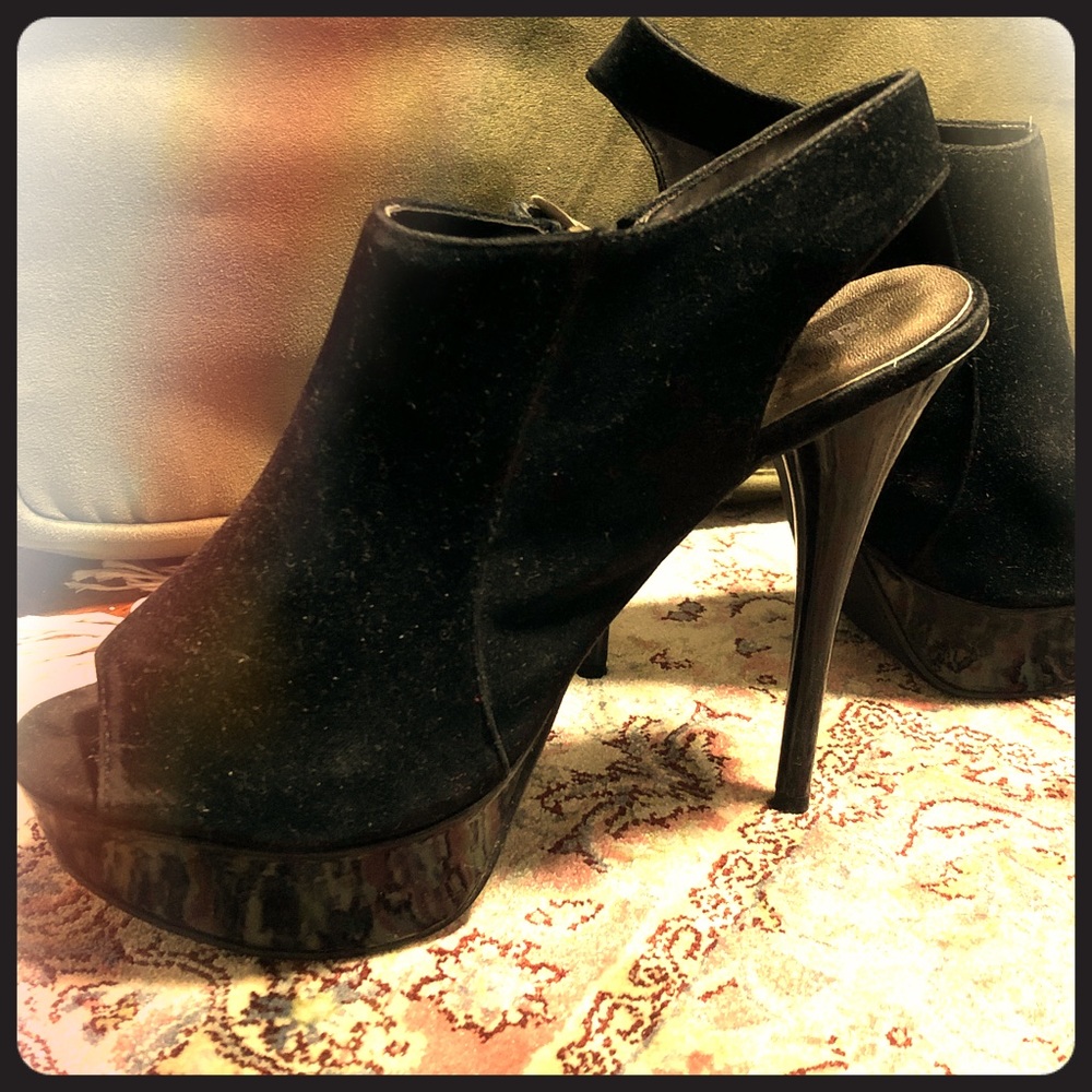 Black Suede Peep Toe Platform Stiletto 🖤
